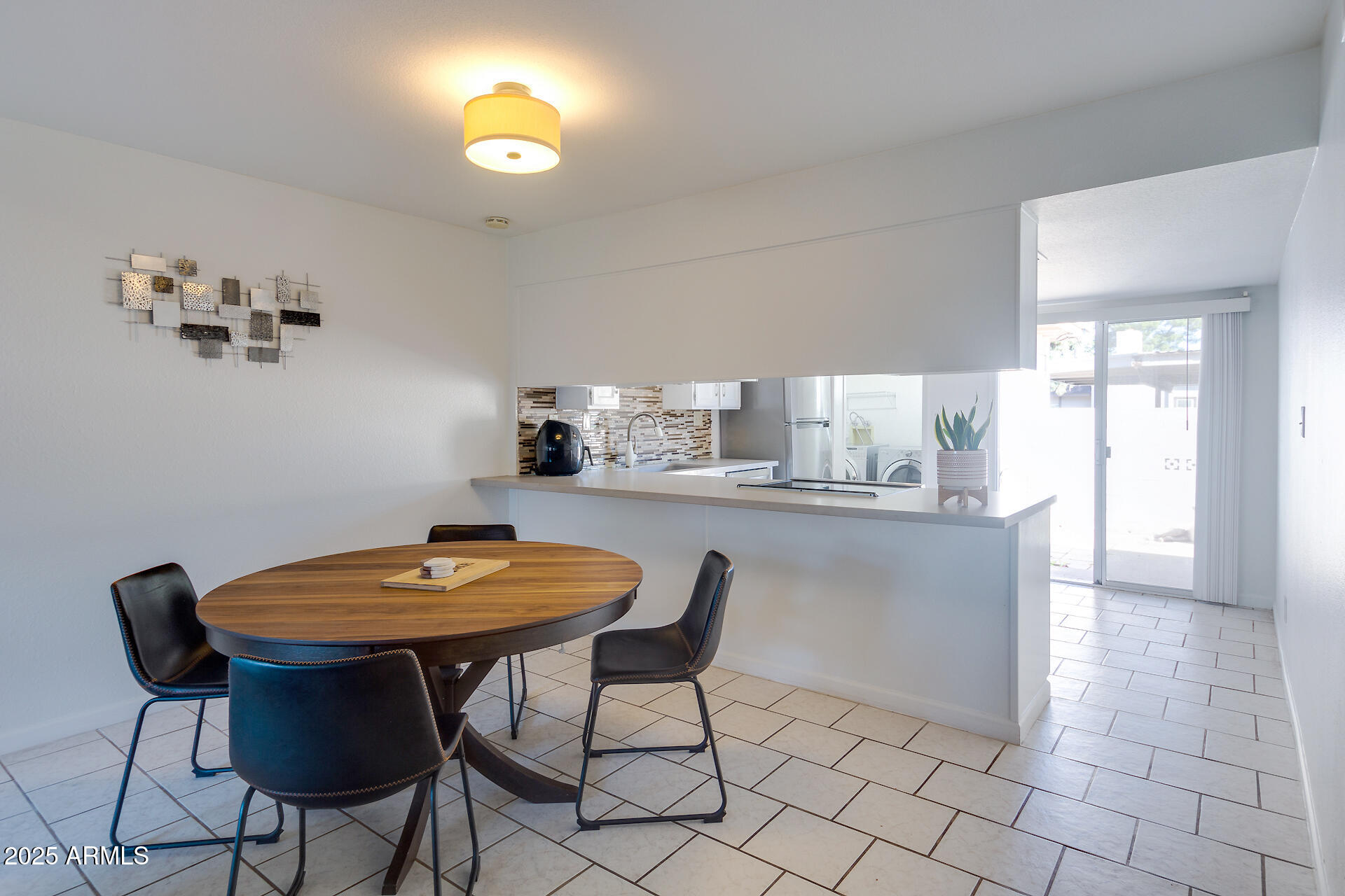 926 North Date Mesa, AZ 85201 - Photo 6 of 20 22