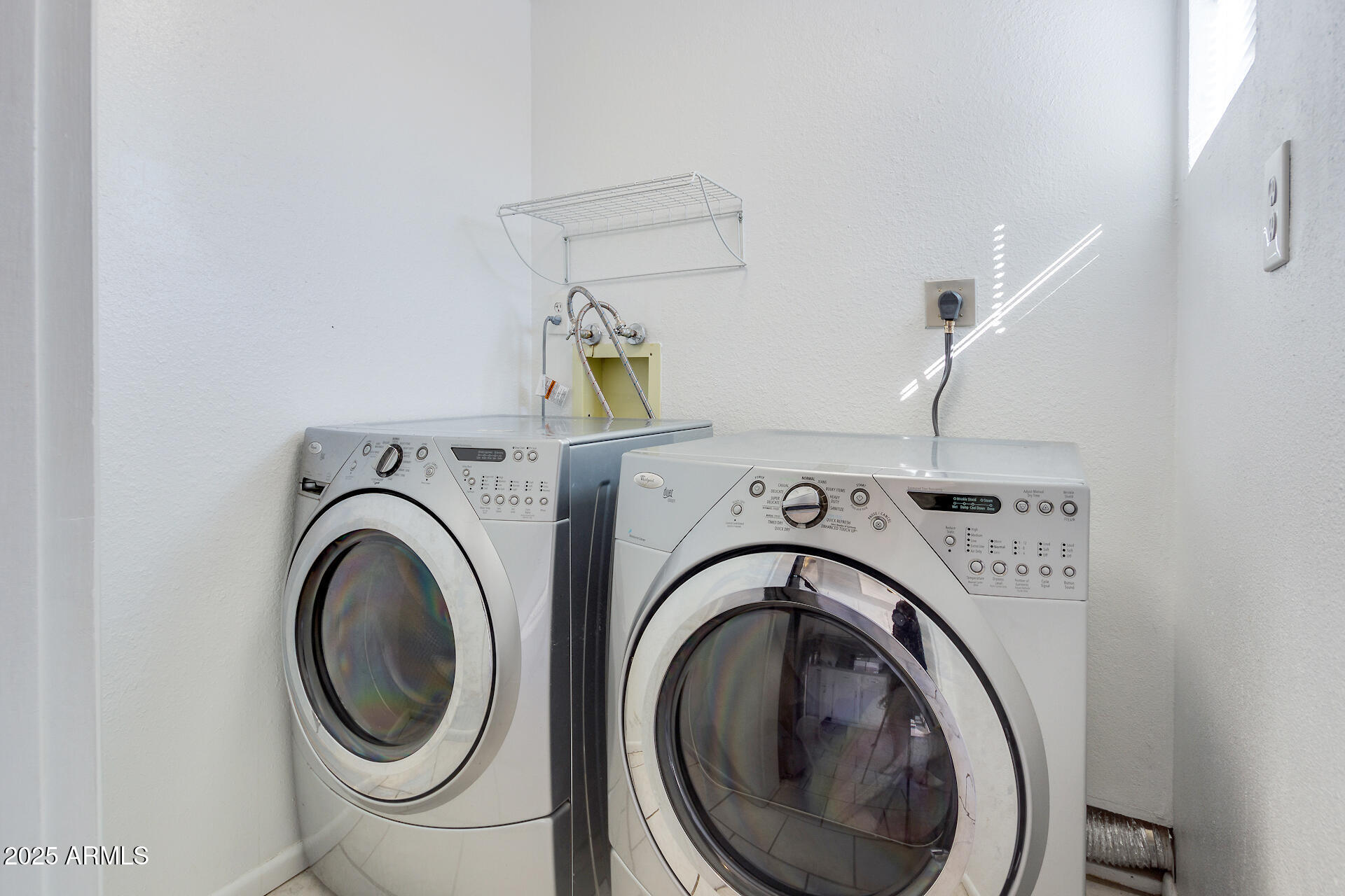 926 North Date Mesa, AZ 85201 - Photo 9 of 20 25