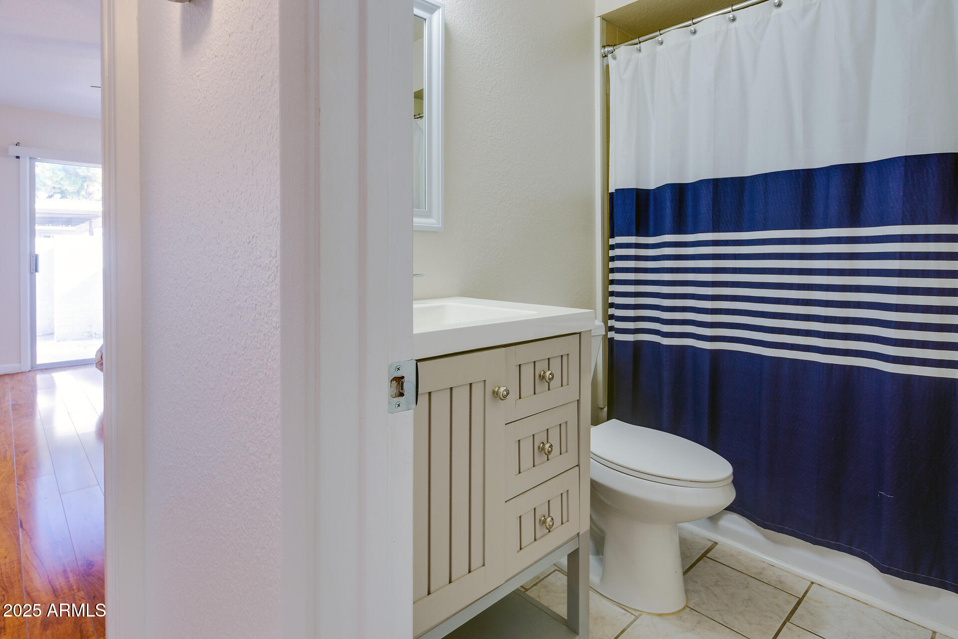 926 North Date Mesa, AZ 85201 - Photo 10 of 20 13