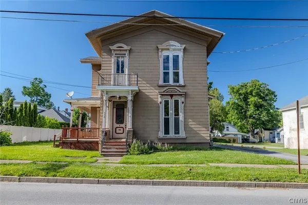 $179,000 | 132 Chapel Street, Lenox, NY 13032