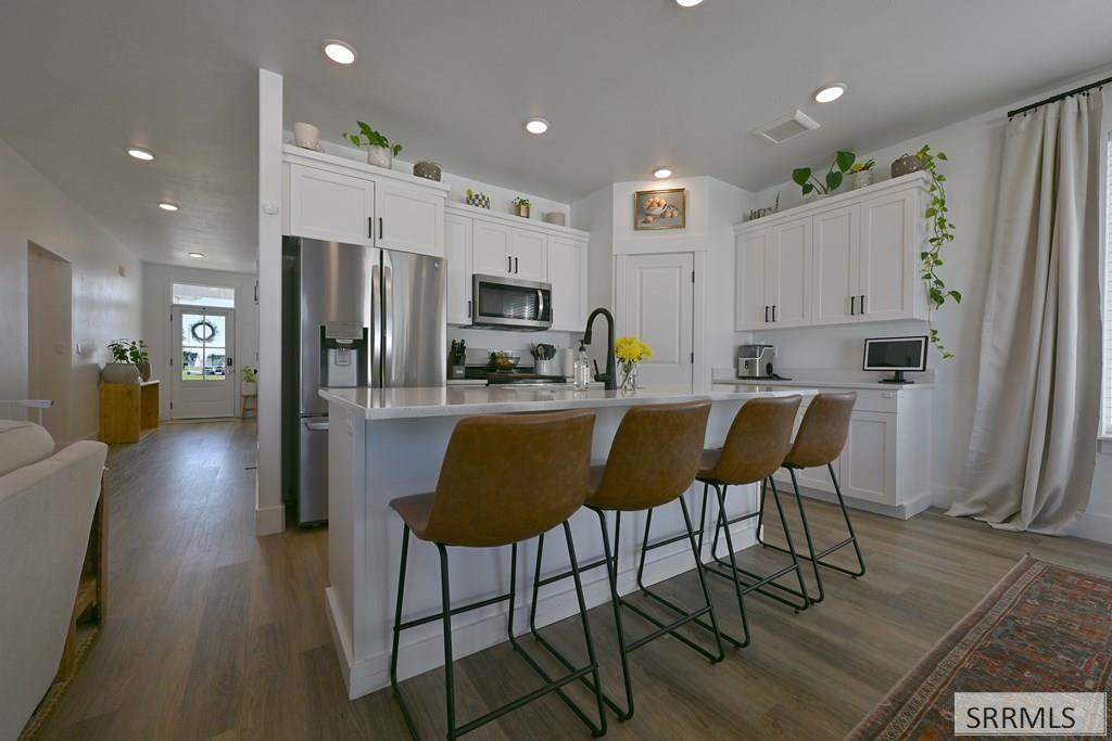 1458 North 805 Street Shelley, ID 83274 - Photo 5 of 27 Kitchen