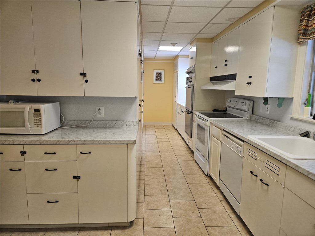 2970 Mendon Road, Unit 187 Cumberland, RI 02864 - Photo 34 of 34 Clubhouse Kitchen