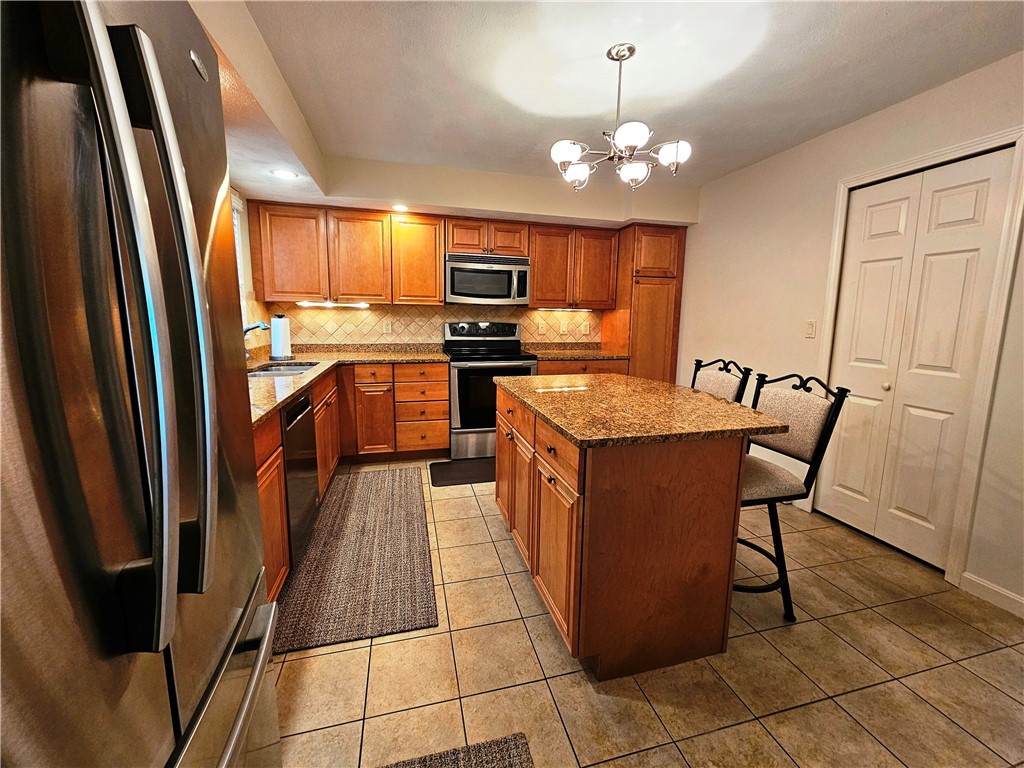 2970 Mendon Road, Unit 187 Cumberland, RI 02864 - Photo 4 of 34 Eat In Kitchen