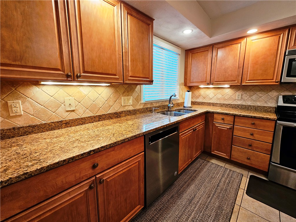 2970 Mendon Road, Unit 187 Cumberland, RI 02864 - Photo 5 of 34 Eat In Kitchen