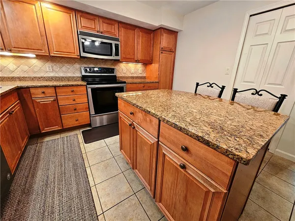 $505,000 | 2970 Mendon Road, Unit 187, Cumberland, RI 02864
