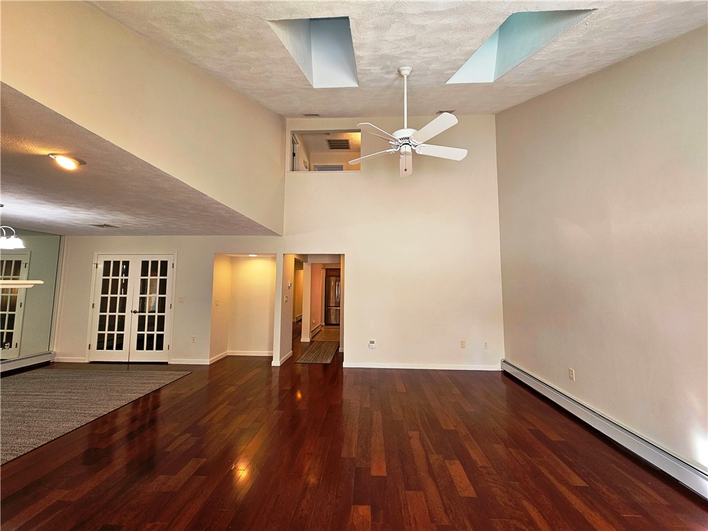 2970 Mendon Road, Unit 187 Cumberland, RI 02864 - Photo 10 of 34 Living Room