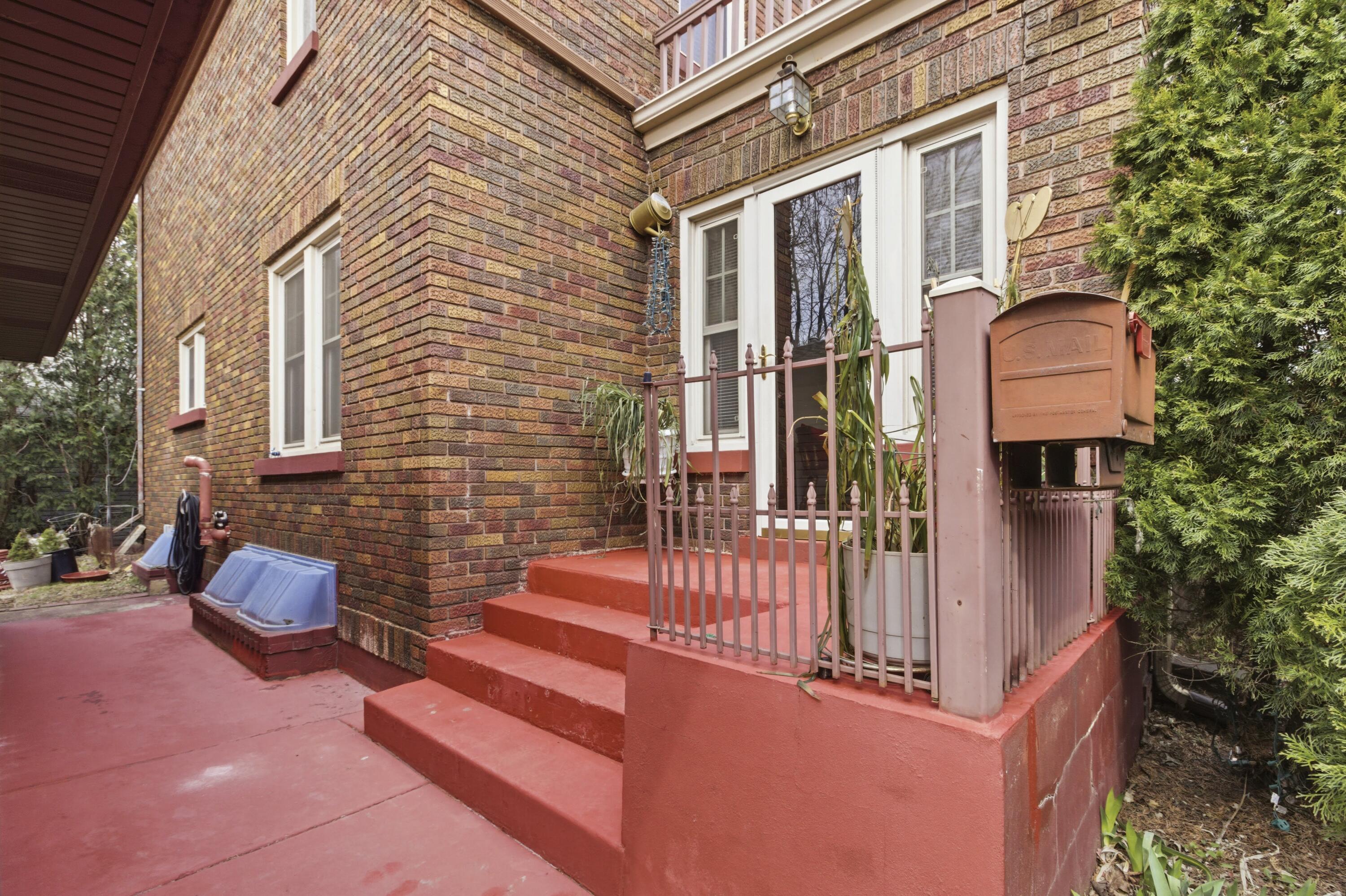 201 Capital Street Burlington, WI 53105 - Photo 30 of 39 IMG_8519