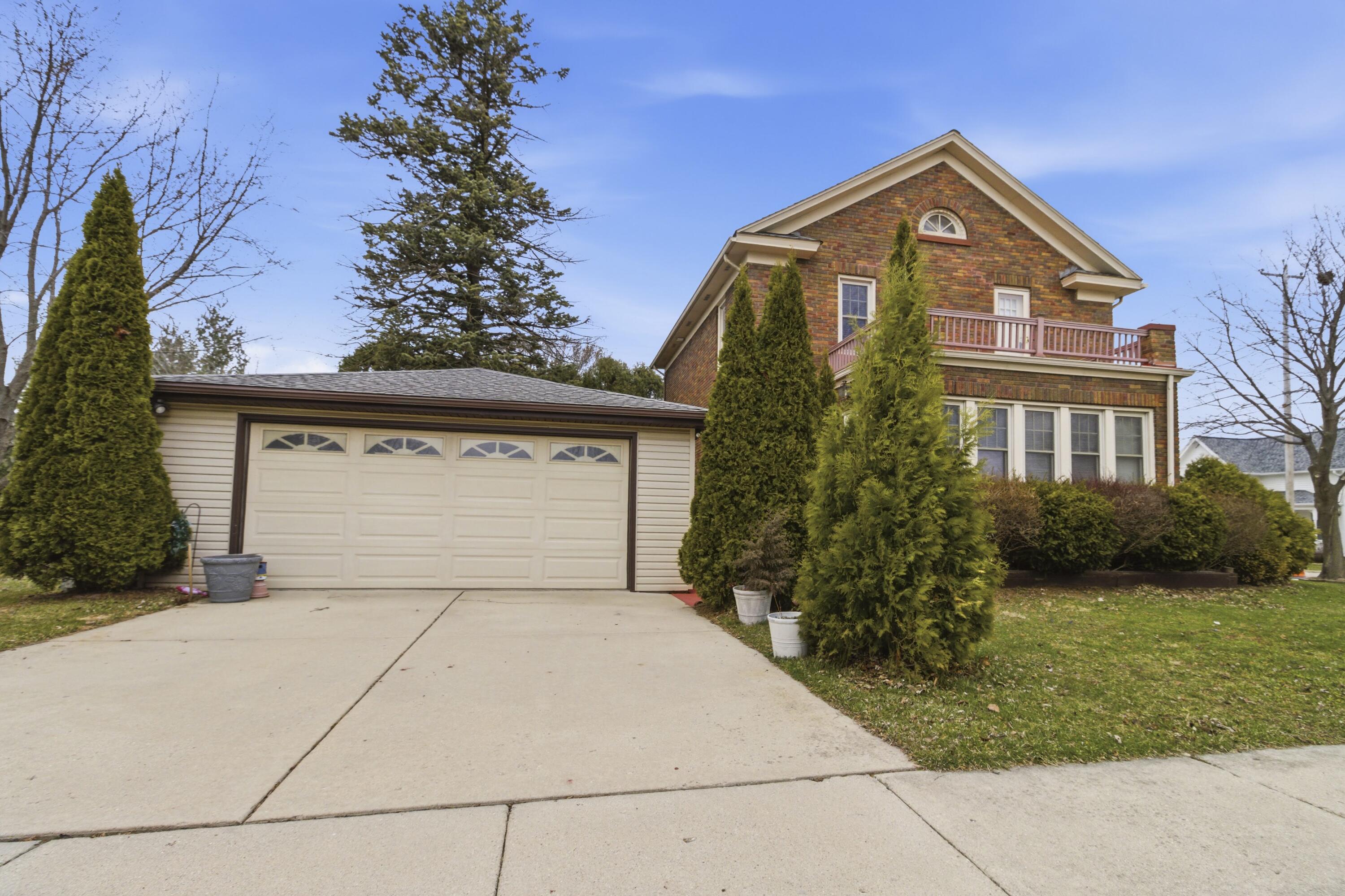 201 Capital Street Burlington, WI 53105 - Photo 31 of 39 IMG_8537