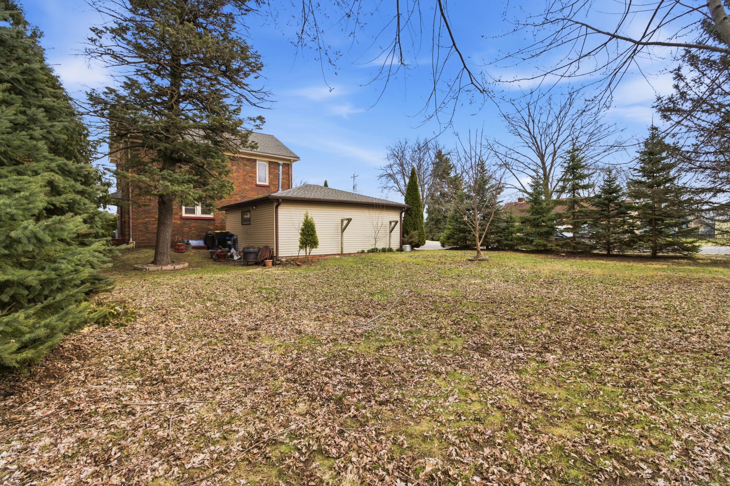 201 Capital Street Burlington, WI 53105 - Photo 33 of 39 IMG_8525