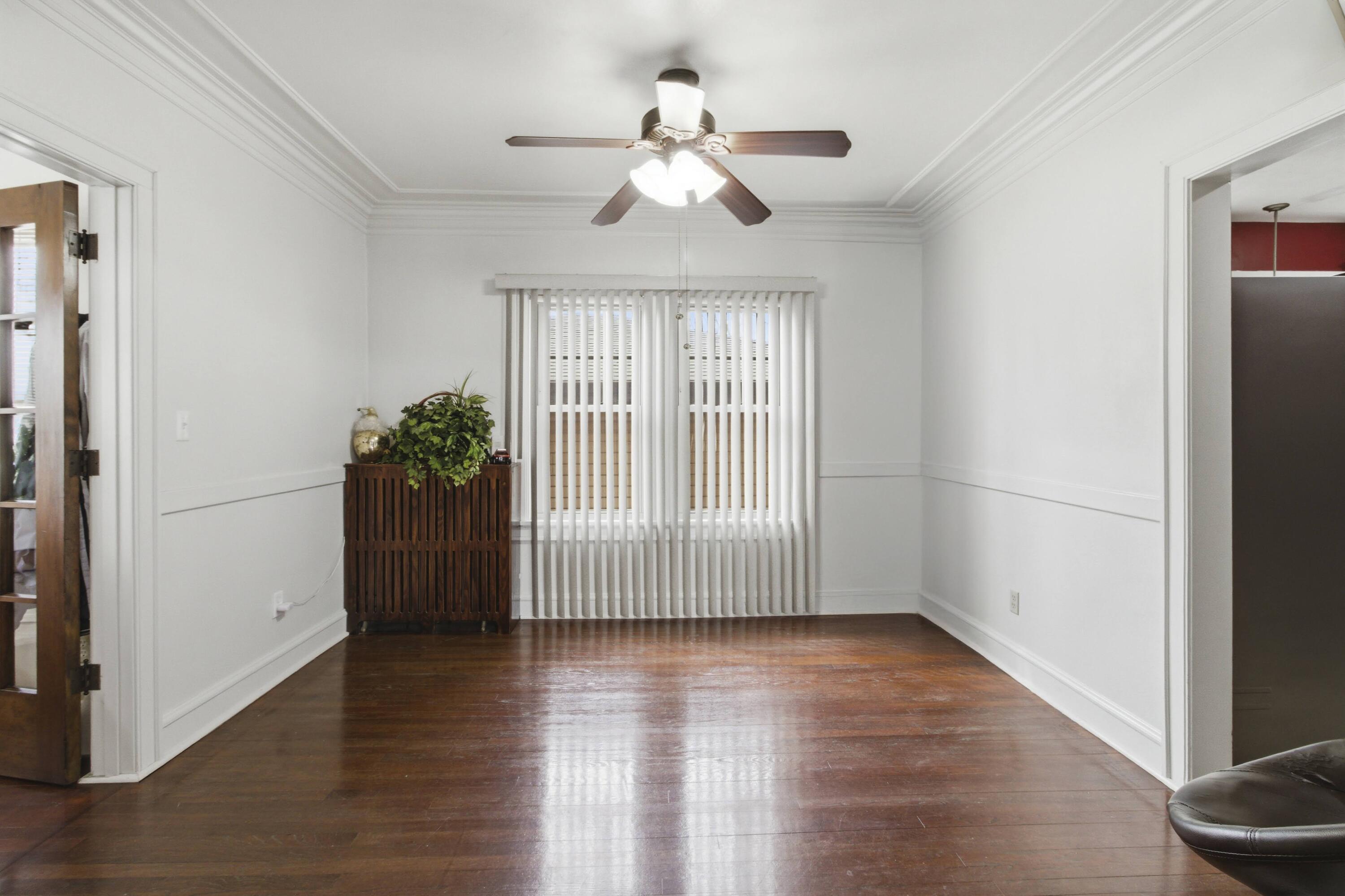 201 Capital Street Burlington, WI 53105 - Photo 10 of 39 IMG_8384