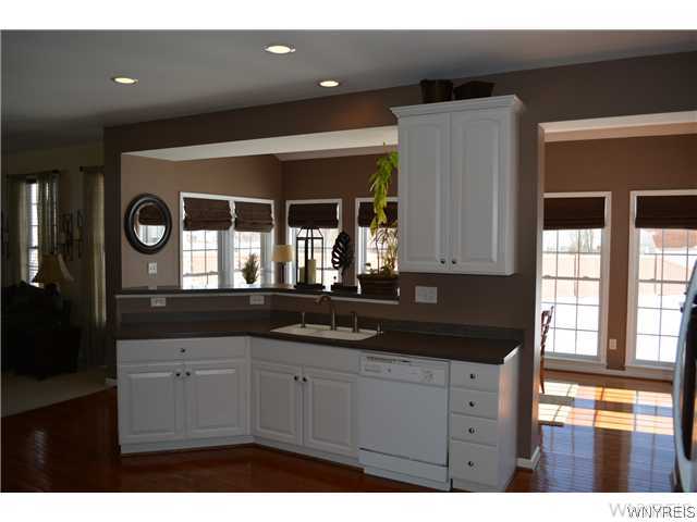 3922 Fritz Road Wheatfield, NY 14120 - Photo 16 of 23 Exterior Front