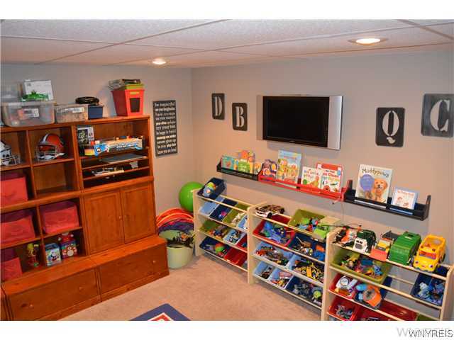 3922 Fritz Road Wheatfield, NY 14120 - Photo 19 of 23 Exterior Front