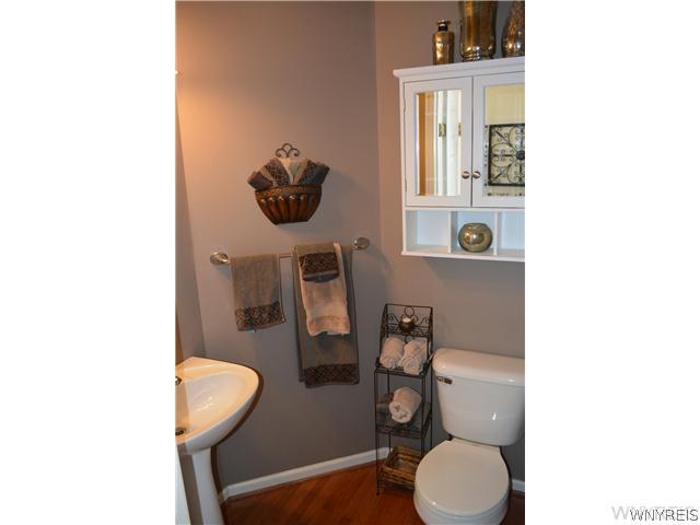 3922 Fritz Road Wheatfield, NY 14120 - Photo 7 of 23 Exterior Front