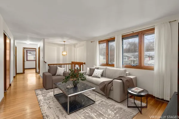 $609,000 | 6 Nancy Circle, Maynard, MA 01754