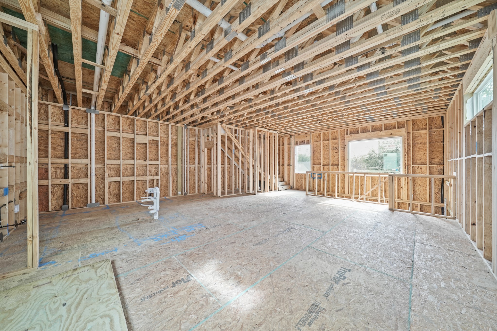 321 North Nagle Street Houston, TX 77003 - Photo 7 of 22 a view of an empty room with a window