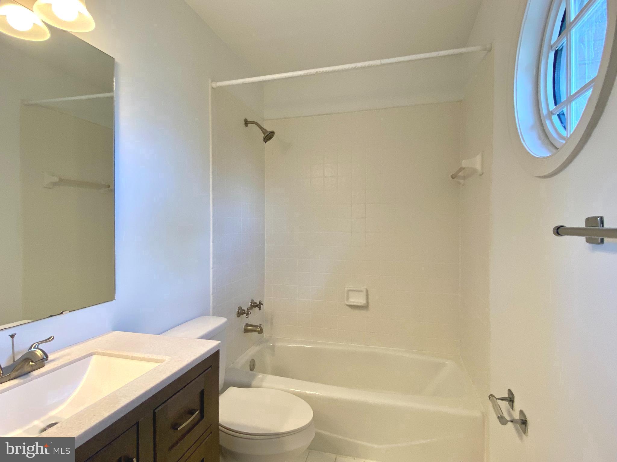 8951 Brook Road McLean, VA 22102 - Photo 25 of 33 Ensuite Full Bathroom for Bedroom #4