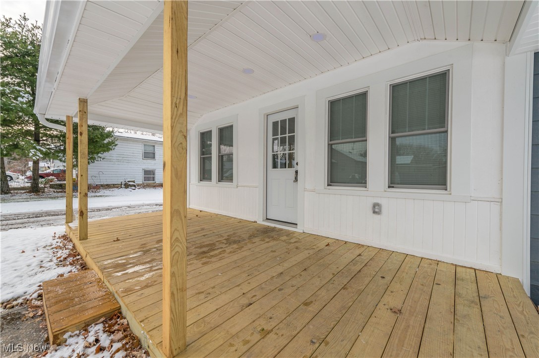 218 Roxboro Road Vermilion, OH 44089 - Photo 6 of 50 View of porch