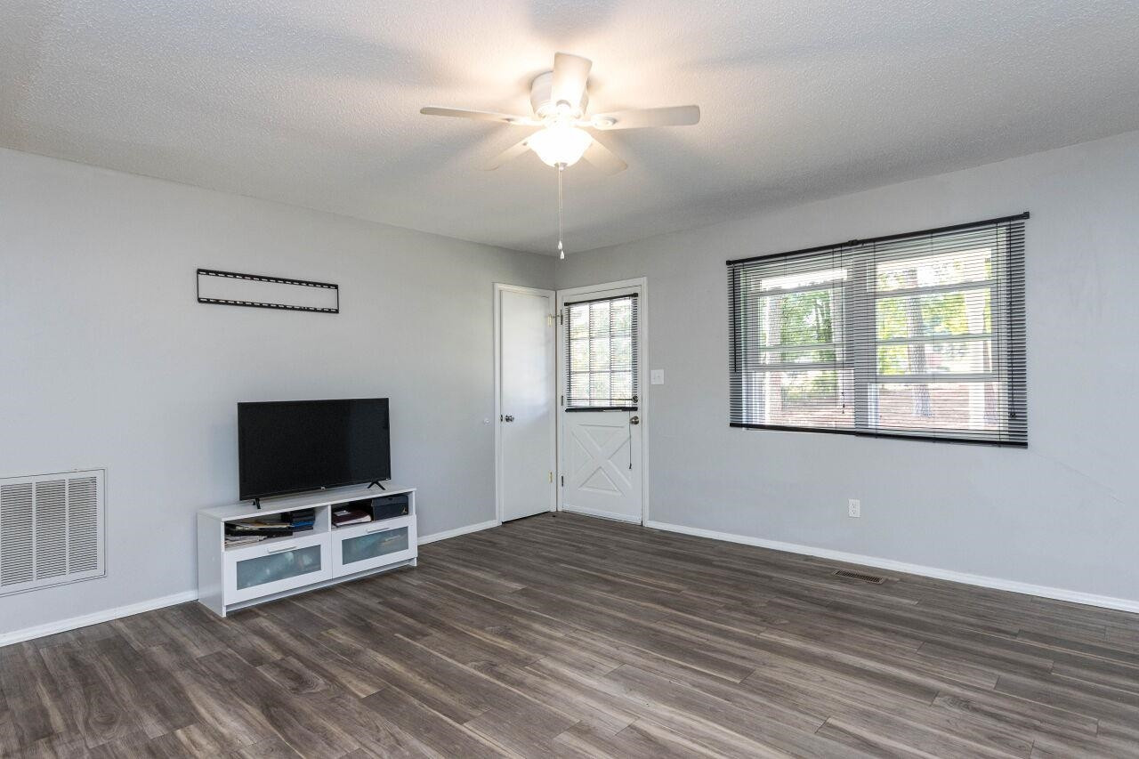 912 Horton Road Durham, NC 27704 - Photo 5 of 30 Photo 5