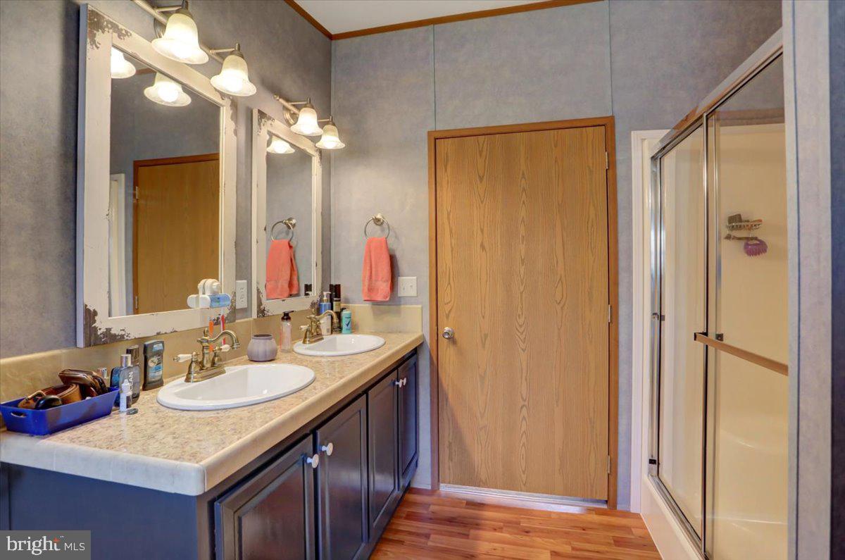15530 Mobile Road Williamsport, MD 21795 - Photo 20 of 44 Primary Bath