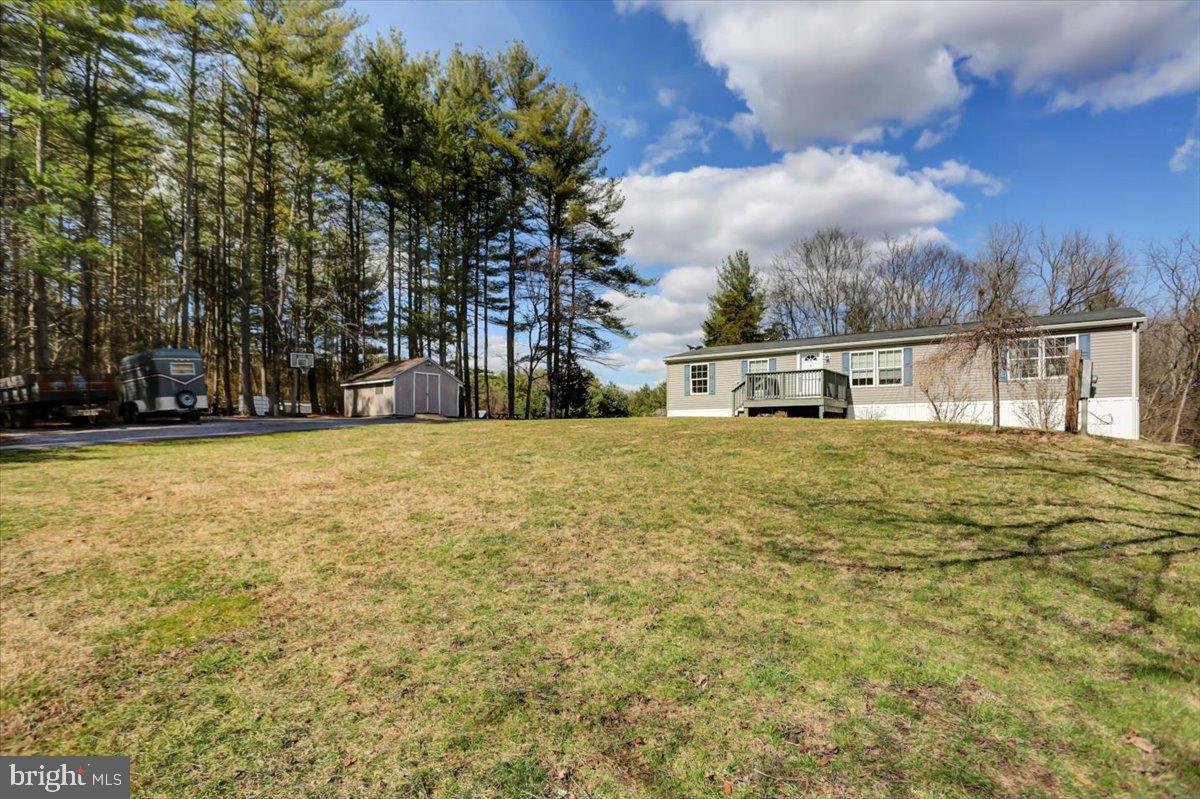 15530 Mobile Road Williamsport, MD 21795 - Photo 26 of 44 View of front yard