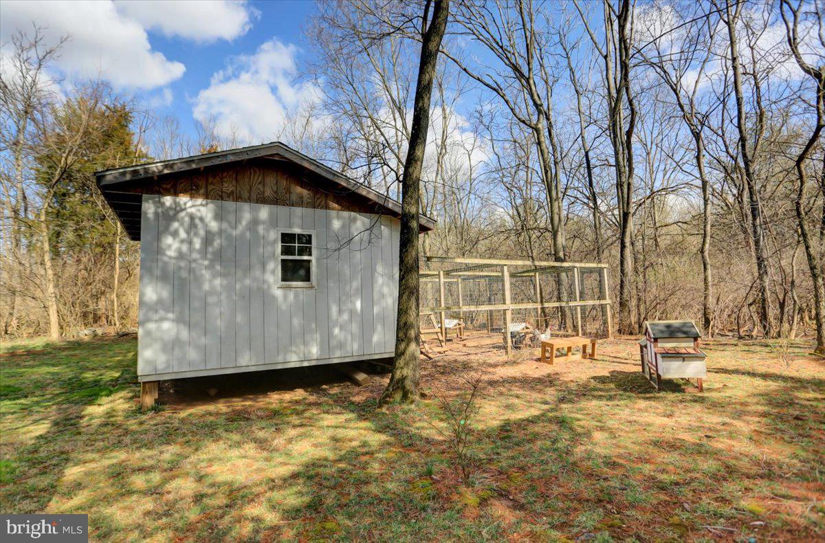 15530 Mobile Road Williamsport, MD 21795 - Photo 40 of 44 Chicken house