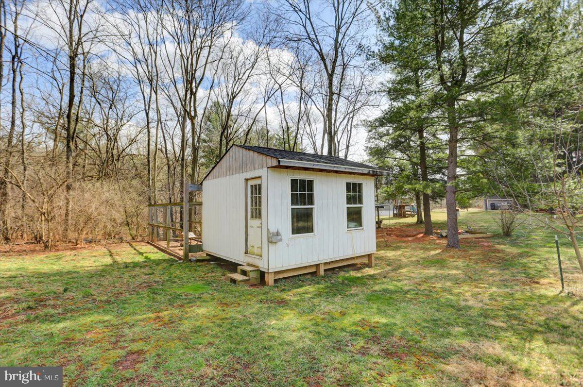 15530 Mobile Road Williamsport, MD 21795 - Photo 41 of 44 Backyard