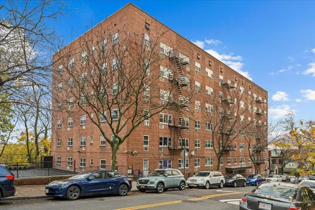 $349,000 | 3030 Johnson Avenue, Unit 4K | Spuyten Duyvil