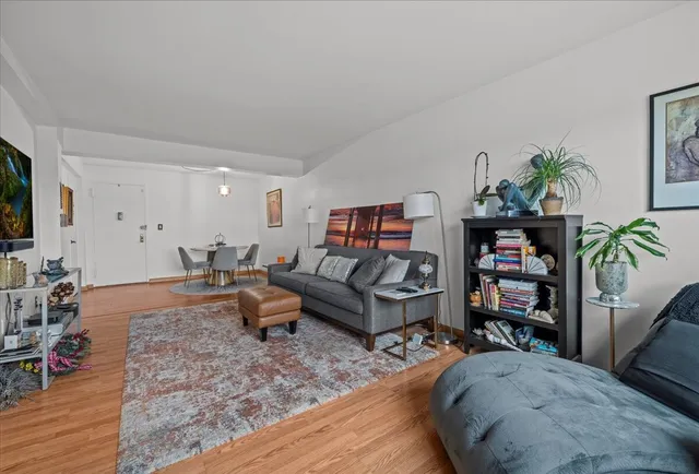 $349,000 | 3030 Johnson Avenue, Unit 4K | Spuyten Duyvil
