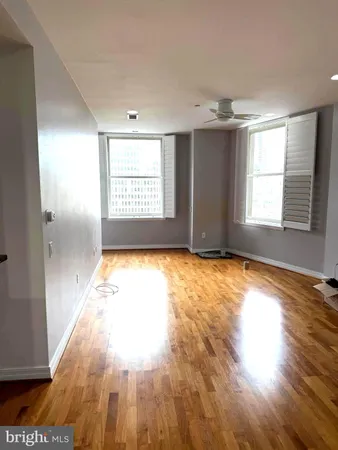 $3,400 | 1600-18 Arch Street, Unit 1518, Philadelphia, PA 19103