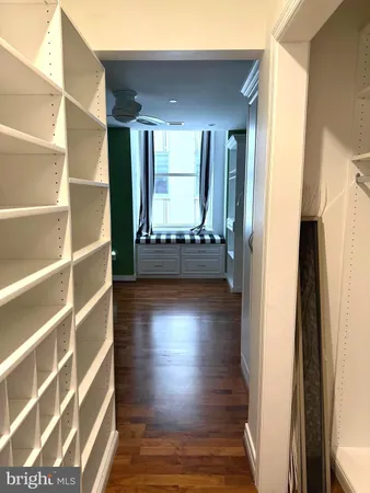 $3,400 | 1600-18 Arch Street, Unit 1518, Philadelphia, PA 19103