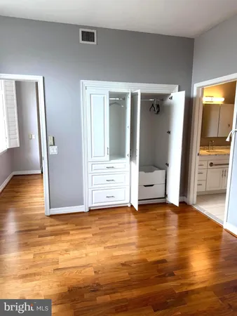 $3,400 | 1600-18 Arch Street, Unit 1518, Philadelphia, PA 19103