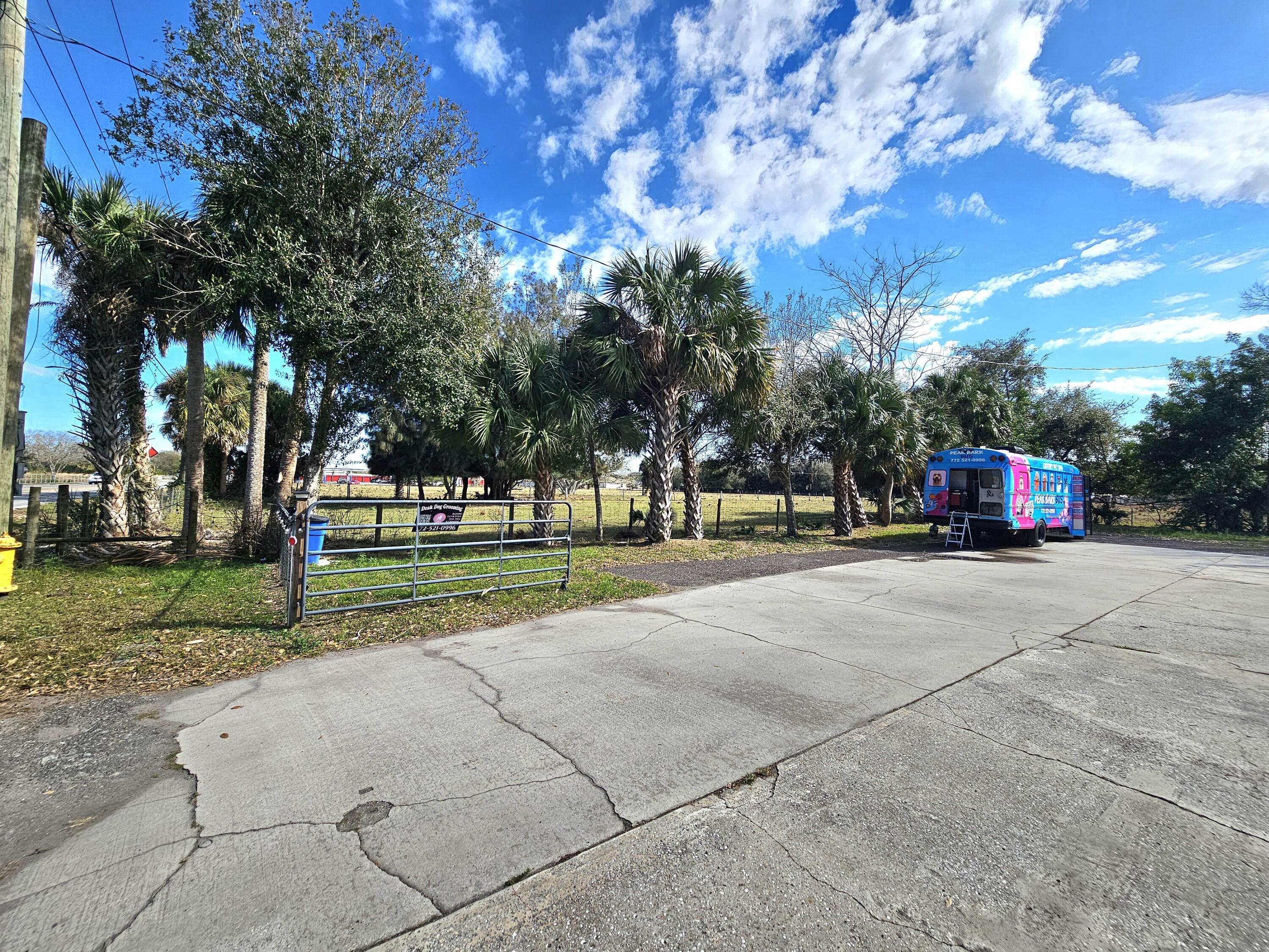 2594 Highway 70 Okeechobee, FL 34974 - Photo 10 of 20 20260128_141732