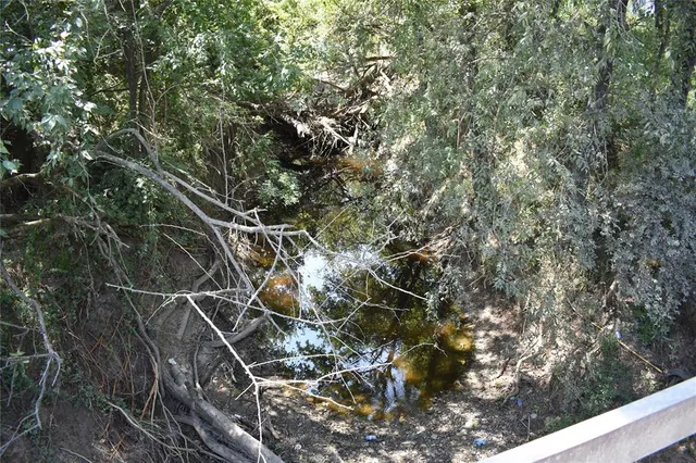 a house view with a outdoor space