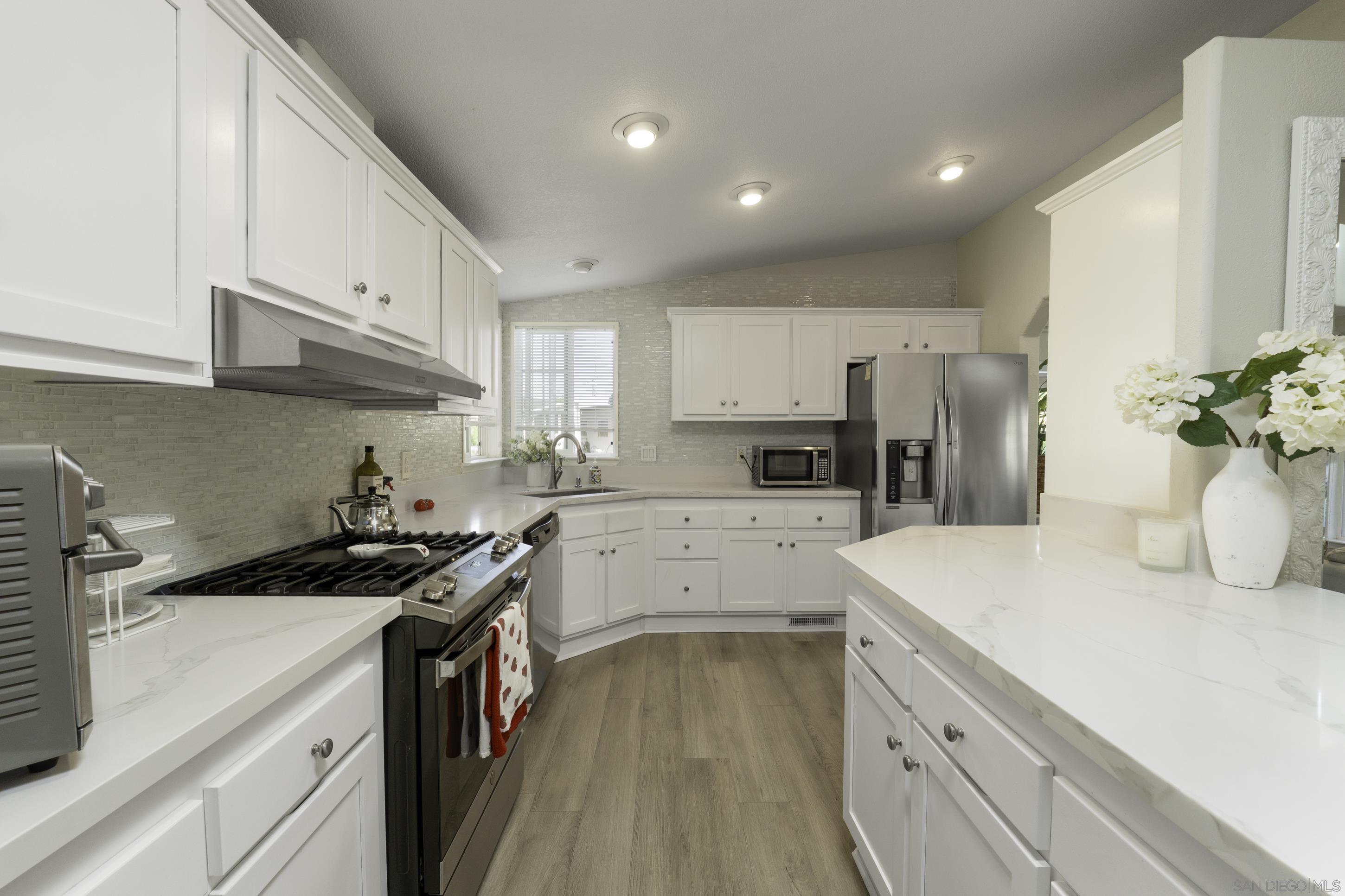 8545 Mission Gorge Road Santee, CA 92071 - Photo 10 of 38