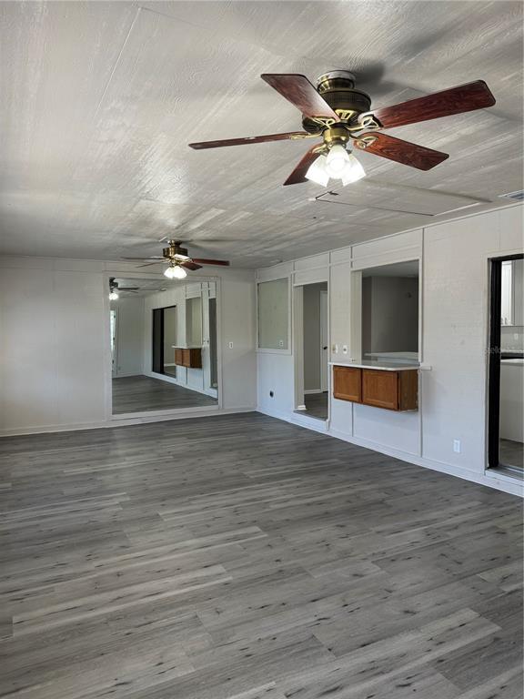 4550 Ewell Road Lakeland, FL 33811 - Photo 20 of 49 a view of an empty room and window