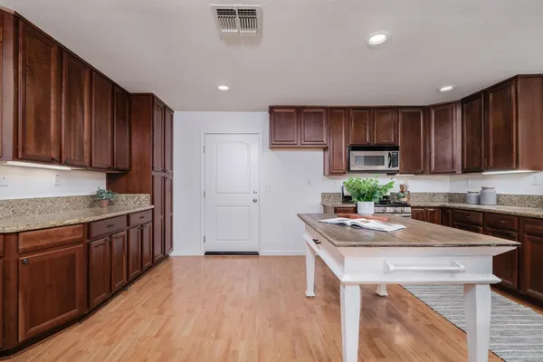 $619,000 | 4381 Vulcan Drive, Sacramento, CA 95864