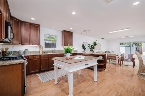 $619,000 | 4381 Vulcan Drive, Sacramento, CA 95864