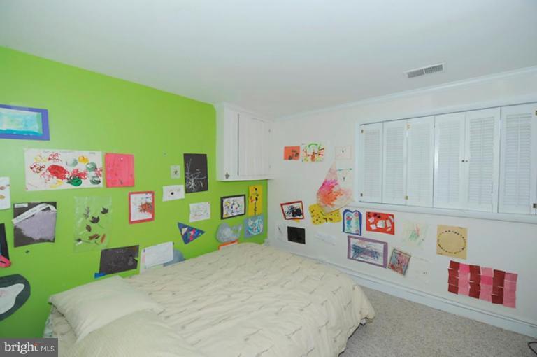 11401 Falls Road Potomac, MD 20854 - Photo 15 of 20 Bedroom #2