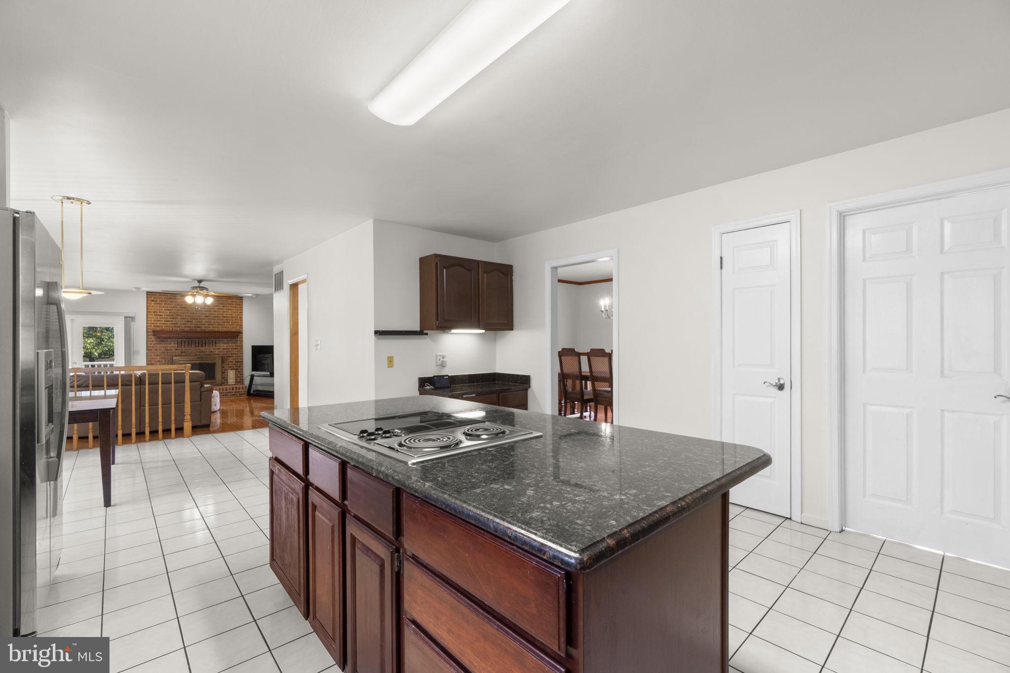 10035 Reed Lane Ellicott City, MD 21042 - Photo 7 of 47