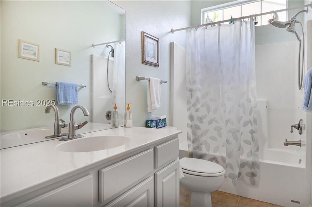 22 Sundome Court Bluffton, SC 29909 - Photo 21 of 35 2nd bath