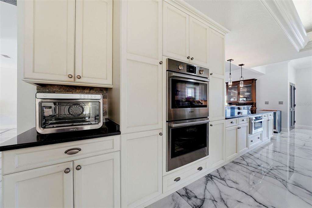 5207 Baystate Road Palmetto, FL 34221 - Photo 11 of 71 Gallery Image 11