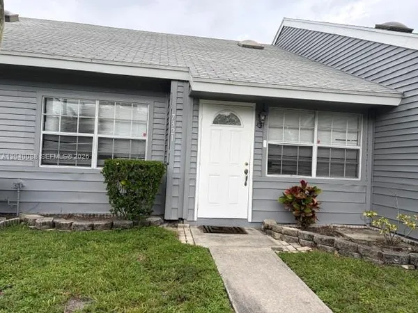 $2,000 | 7321 Tam Oshanter Boulevard, North Lauderdale, FL 33068