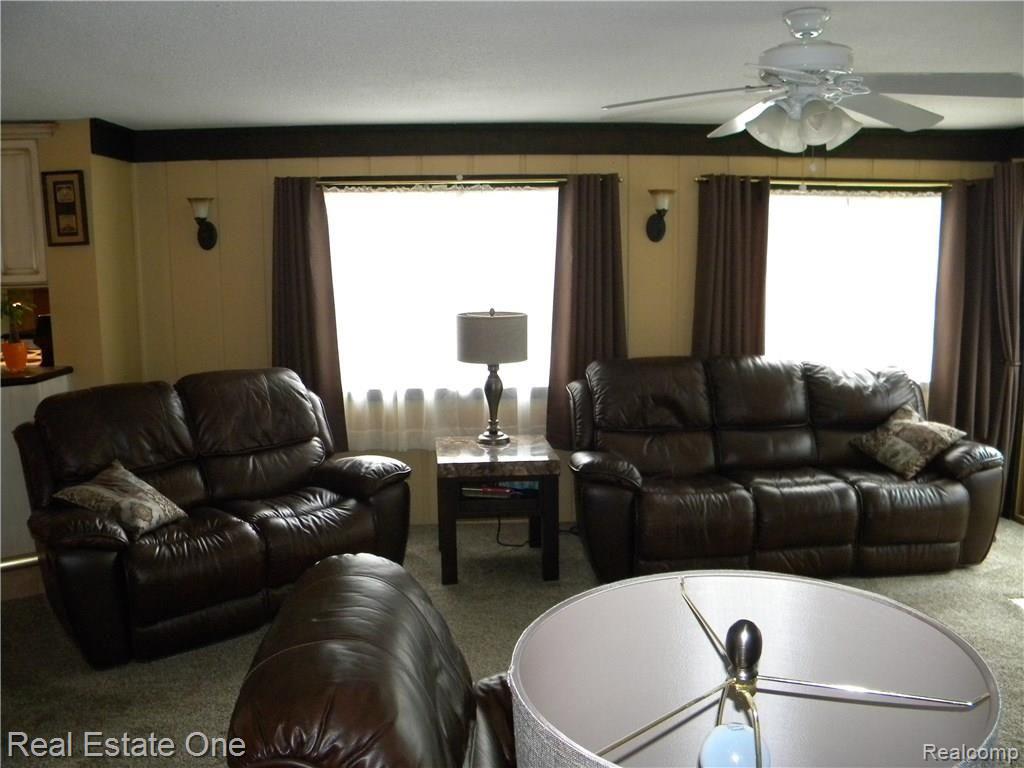 55605 Mound Road Utica, MI 48316 - Photo 12 of 70 DSCN9993.JPG