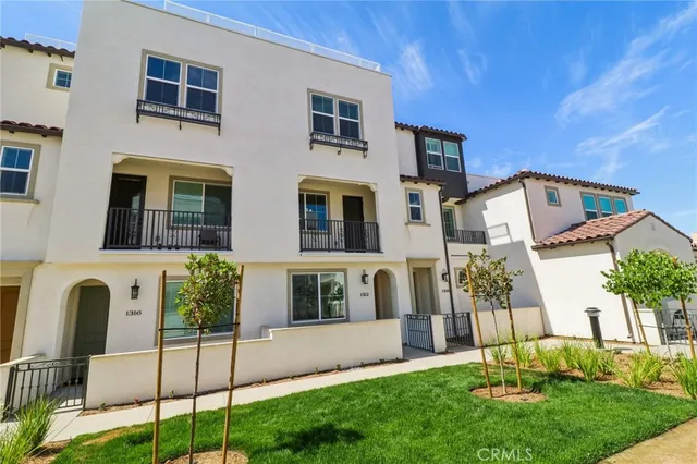 $717,990 | 1322 Cantada Court, El Cajon, CA 92019
