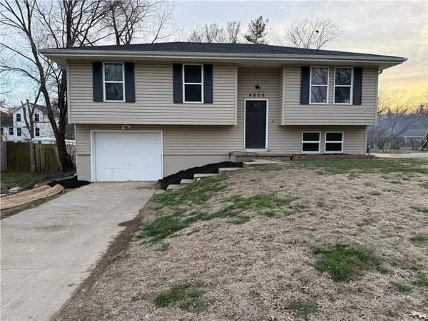$279,000 | 4606 Zebra Lane, St. Joseph, MO 64506