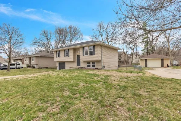 $279,000 | 4606 Zebra Lane, St. Joseph, MO 64506