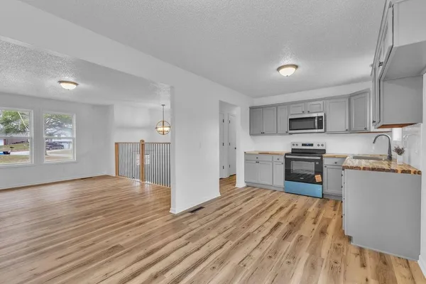 $279,000 | 4606 Zebra Lane, St. Joseph, MO 64506