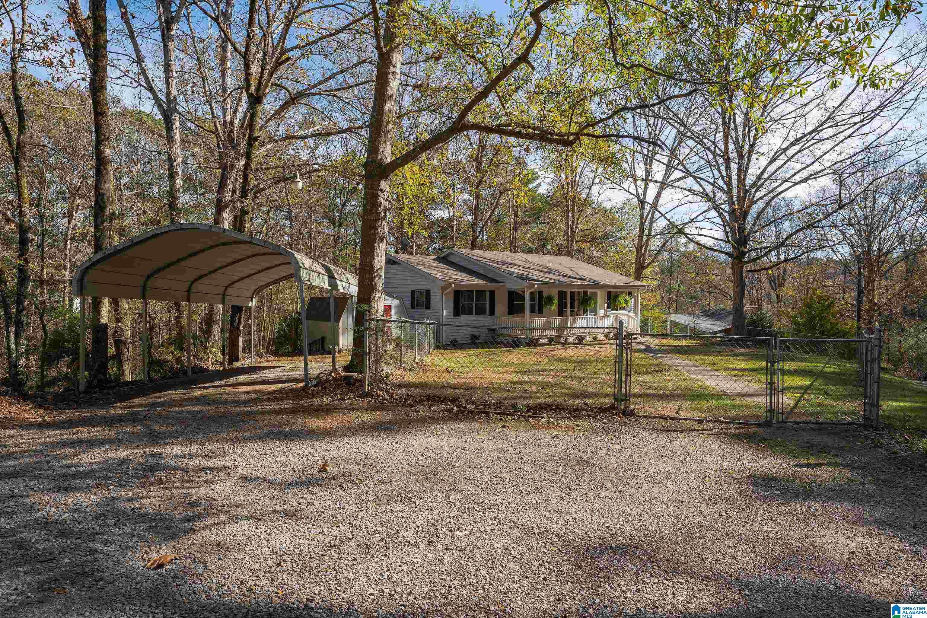 7417 Dewey Goodwin Road Pinson, AL 35126 - Photo 3 of 29