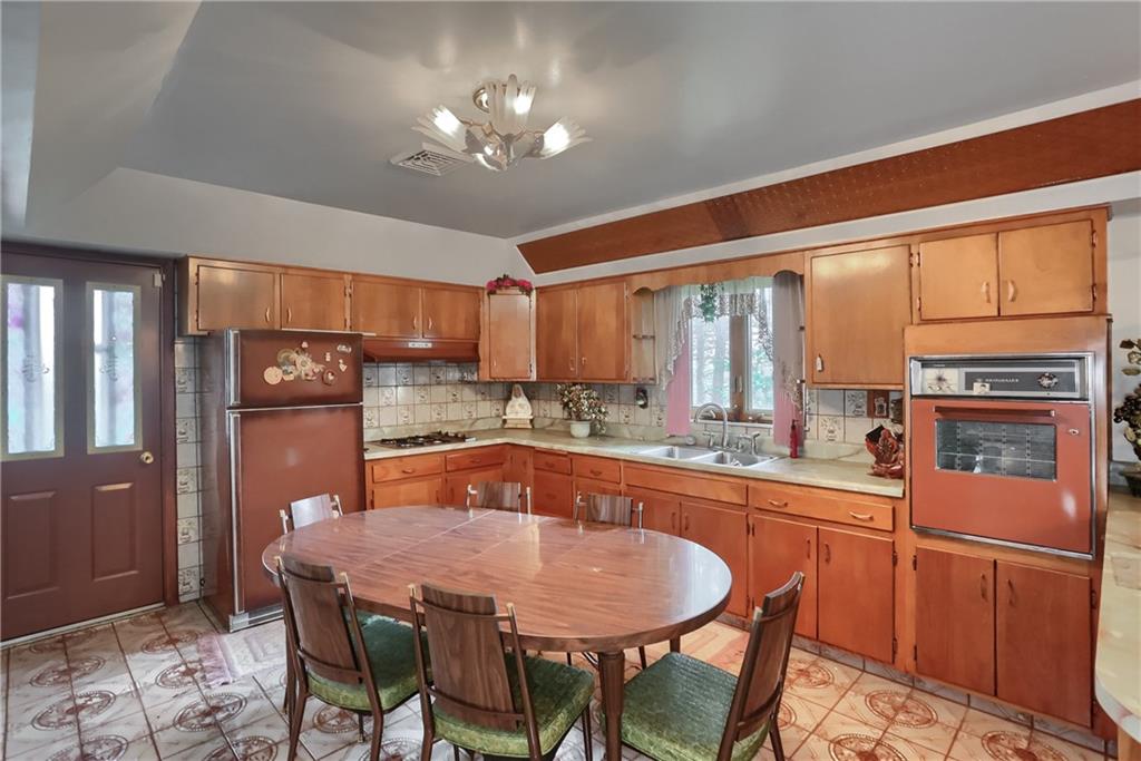 3092 Brodhead Road Aliquippa, PA 15001 - Photo 10 of 46