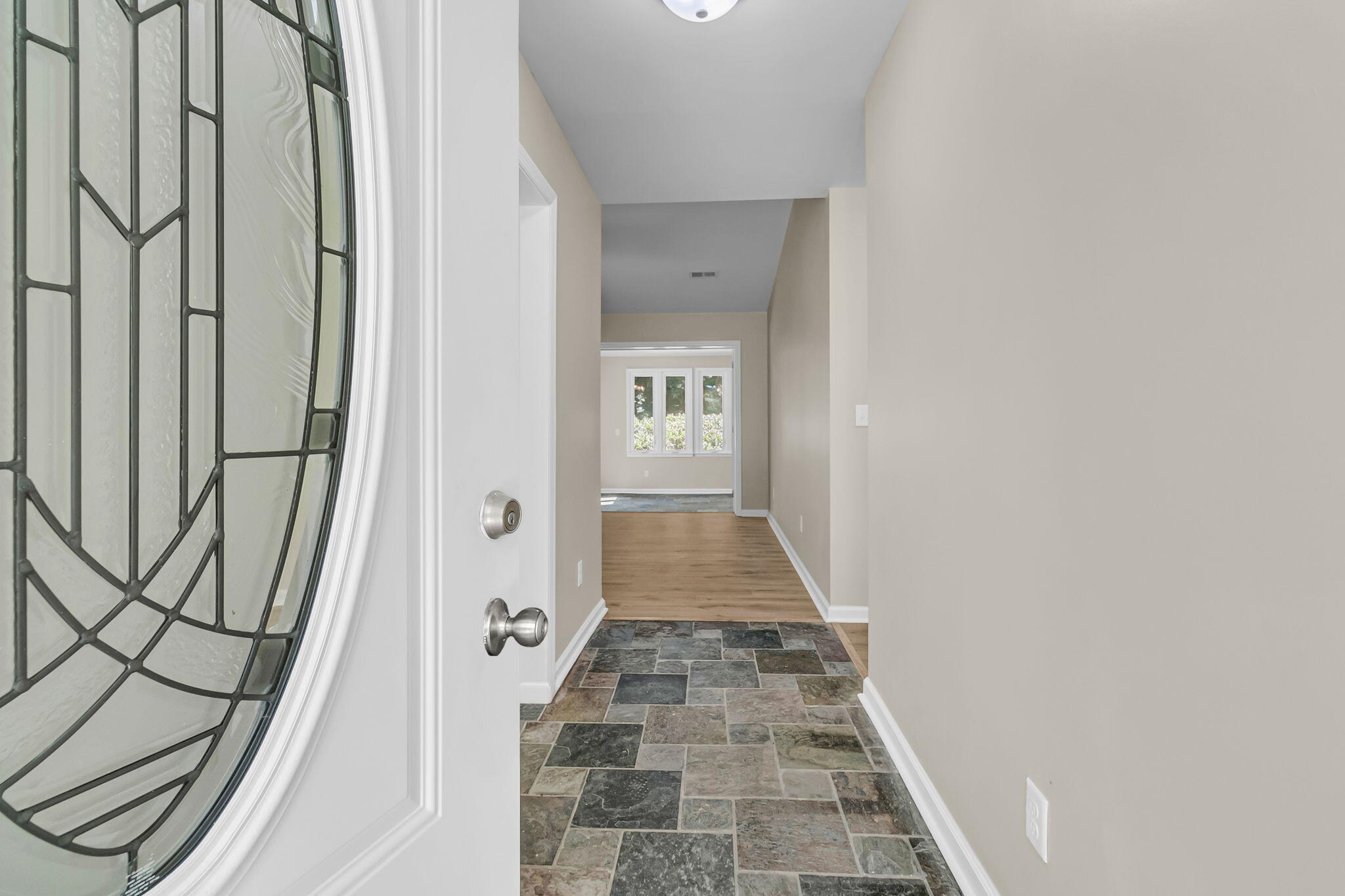 109 Halcyon Road Summerville, SC 29483 - Photo 4 of 45